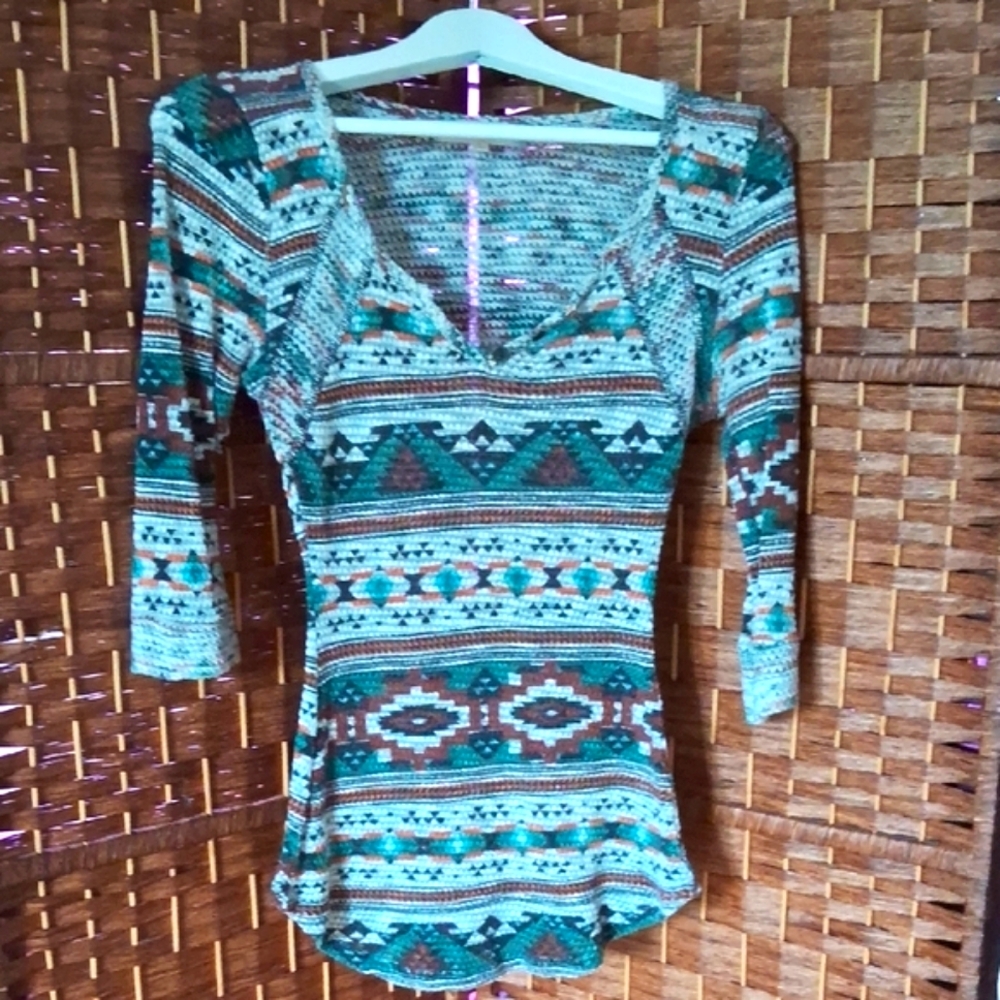 🌟 3/$30. Patterned Teal and Brown Women's Top